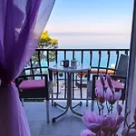 Dasa بيت ضيافة Tučepi